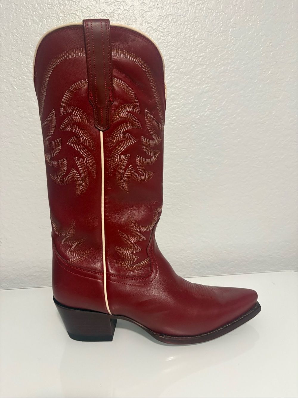 Tecovas Annie Scarlet Red boot size 10- single boot left foot